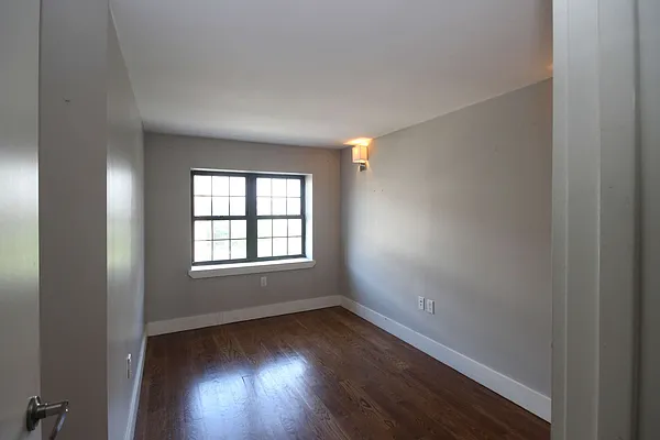 Rented by Nooklyn NYC LLC | media 56