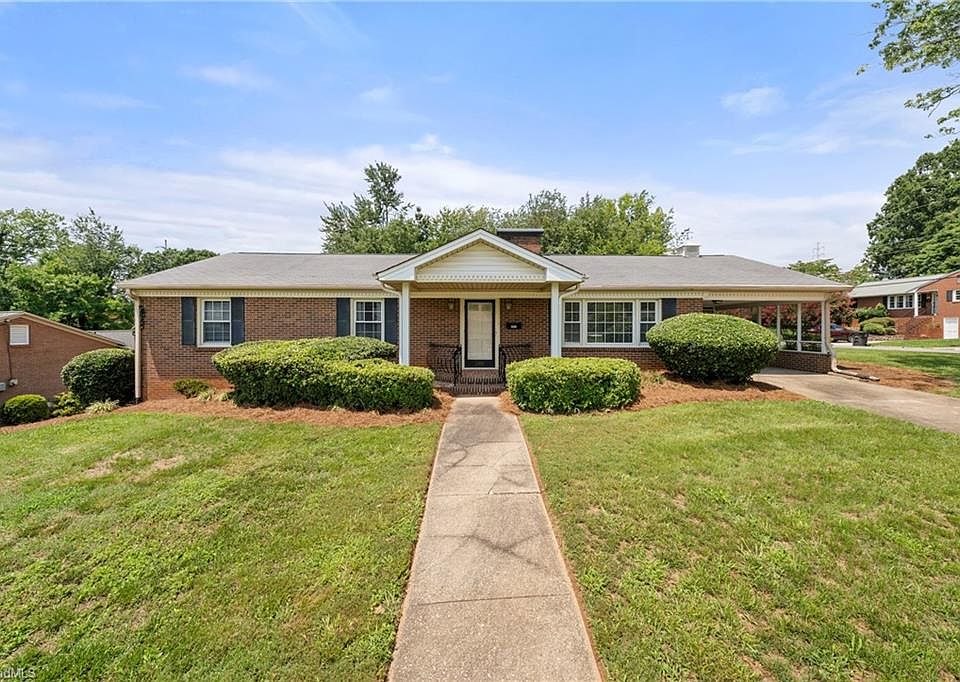 1st image of 2801 Deerwood Dr