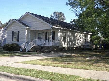 2nd image of 609 Jackson Way