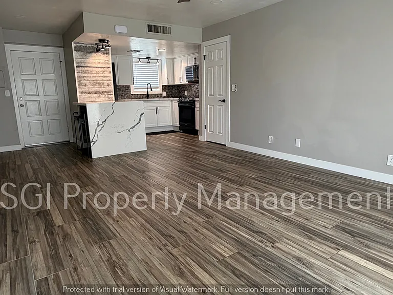 2415 N 71st St #C — Photo 3