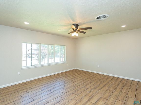 5th image of 814 Trailing Heart Rd