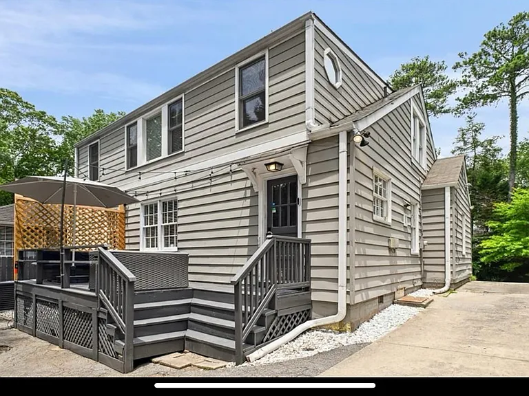 205 Lindbergh Dr NE — Photo 22