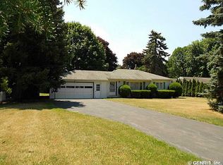 281 Dickinson Rd, Webster, NY 14580