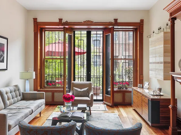 346 W 121st St, New York, NY 10027