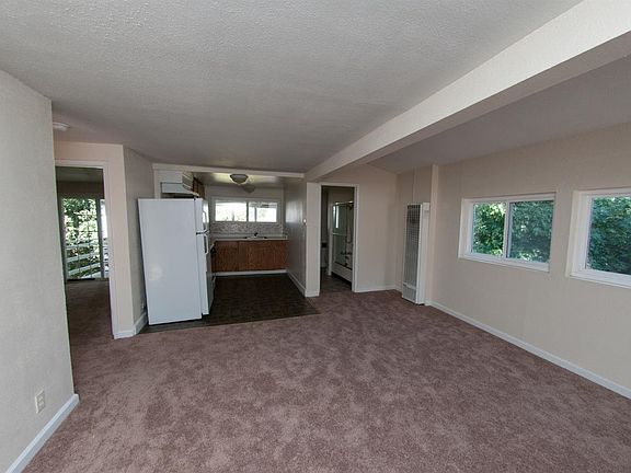 4th image of 708 6th Street