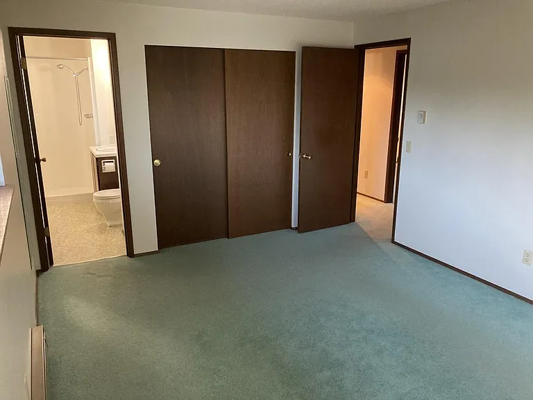 1018 Olympus Ave — Photo 12