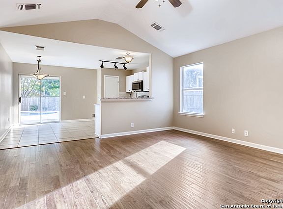 5th image of 9715 Charline Ln