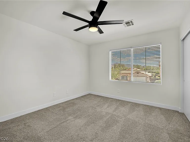 2560 Sundew Ave — Photo 8