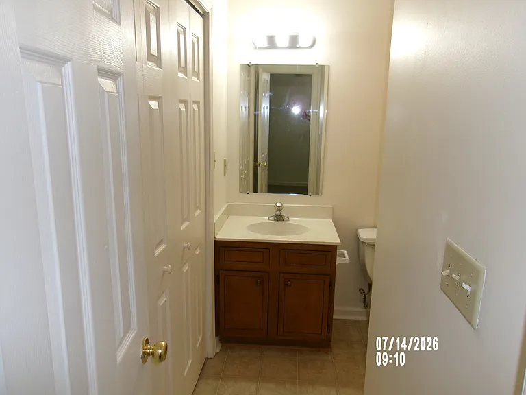 633 9th Ave NE #633 — Photo 15