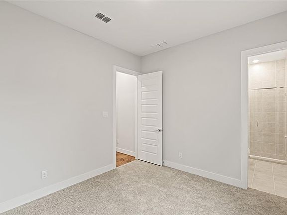 3rd image of 23415 Wilkinson Trl