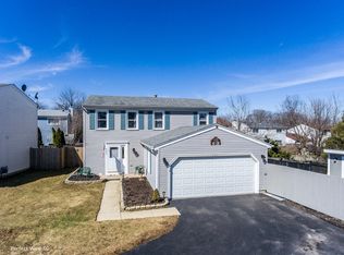 604 Oswego Dr, Carol Stream, IL 60188