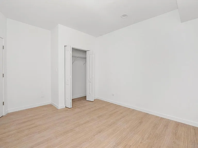 2353 N Springfield Ave #2 — Photo 7