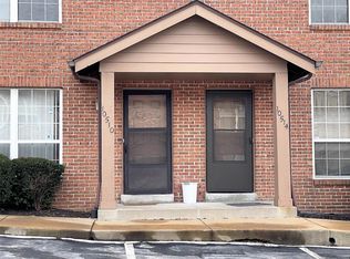 10510 Briston Ct, Saint Louis, MO 63114