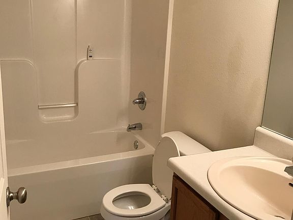 2nd image of 3558 Cardin Ln
