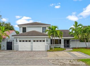 8705 NW 150th Ter, Miami Lakes, FL 33018