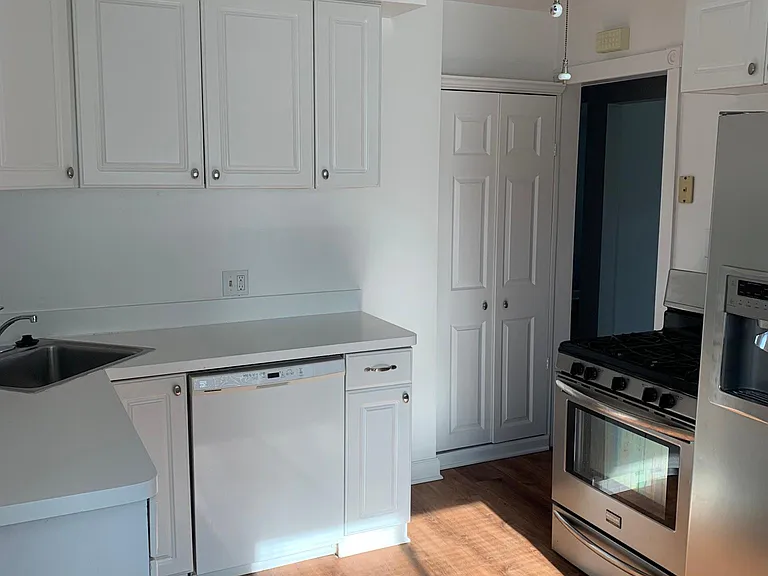 1712 Venice St — Photo 5