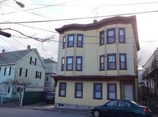 9 Prospect St, Lowell, MA 01852