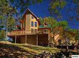 2106 Windy Ln, Sevierville, TN 37876