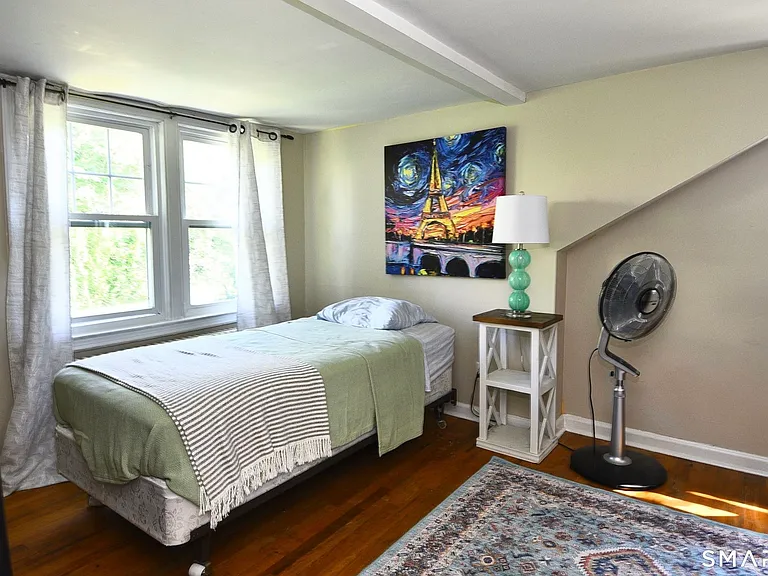 1030 Jennings Rd — Photo 12
