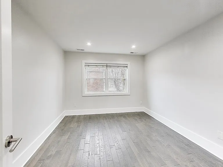 5031 H St SE — Photo 10