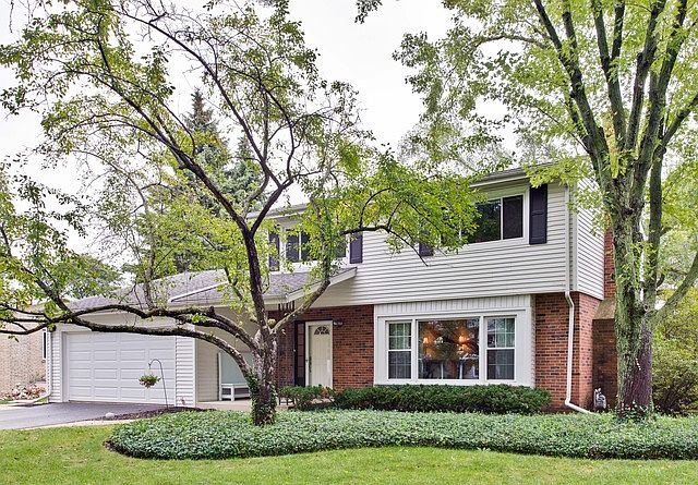 1st image of 1749 Sunnyside Cir
