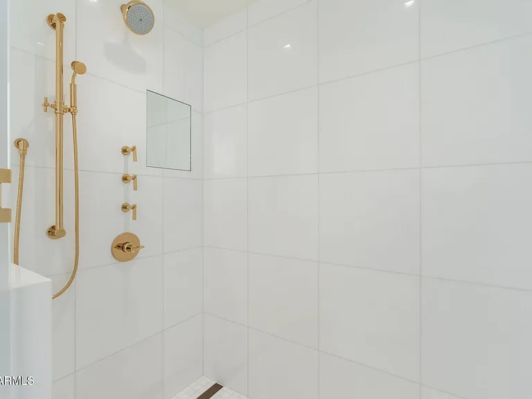 6587 N Palmeraie Blvd #2015 — Photo 81