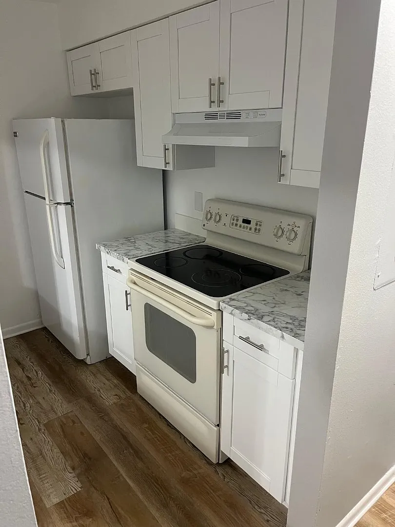 3741 NE 41st St, - D — Photo 4