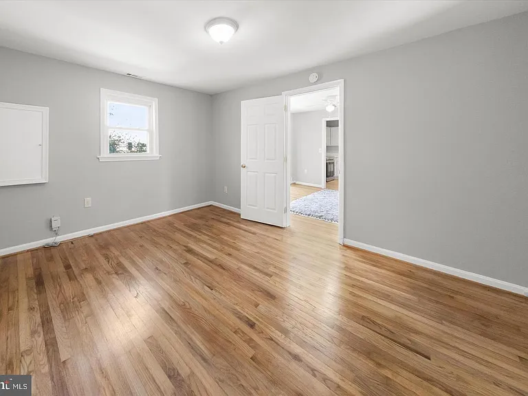 6306 Leapley Rd — Photo 5