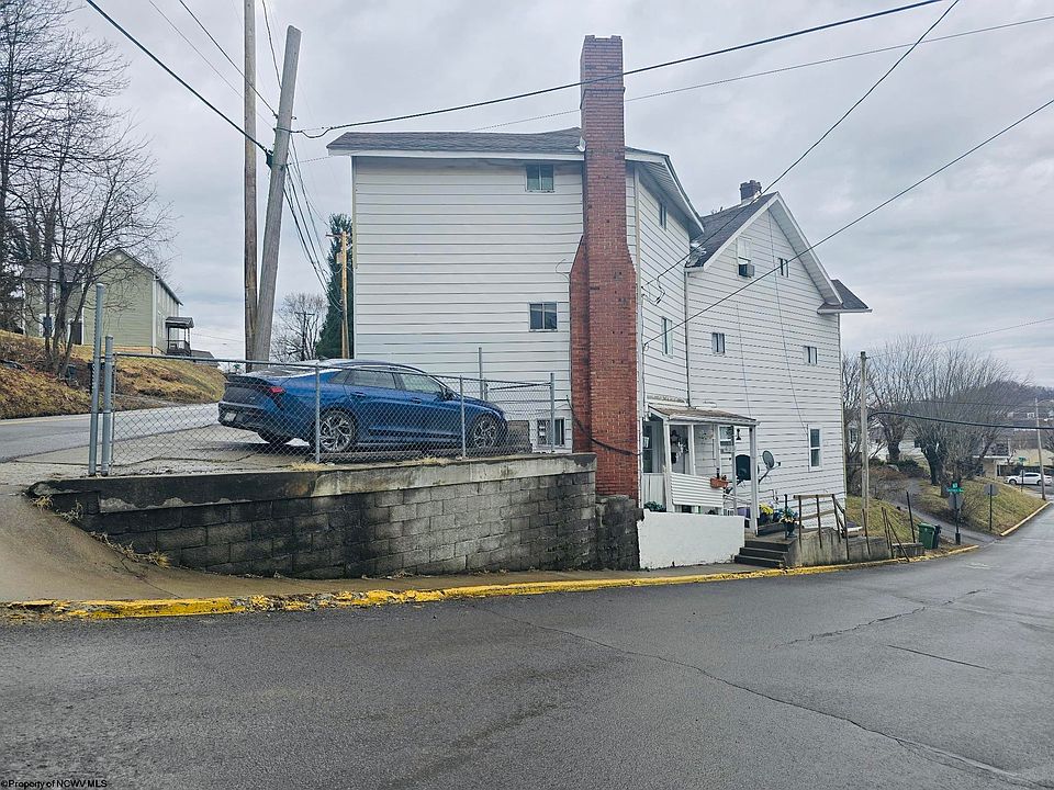 1st image of 444 Dorsey Ave