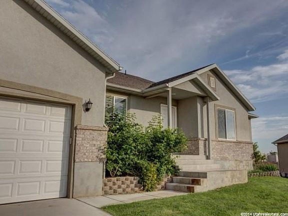 2nd image of 3331 S Red Tailed Cres