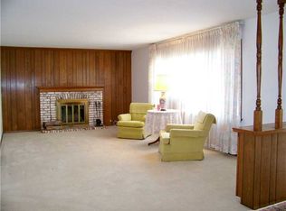 7290 W Lake Rd, Fairview, PA 16415