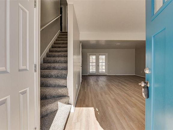 2nd image of 809 Holly Hill Rd