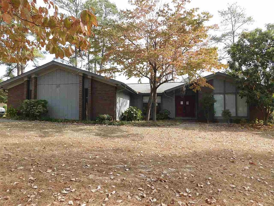 1st image of 111 Deerwood Cir