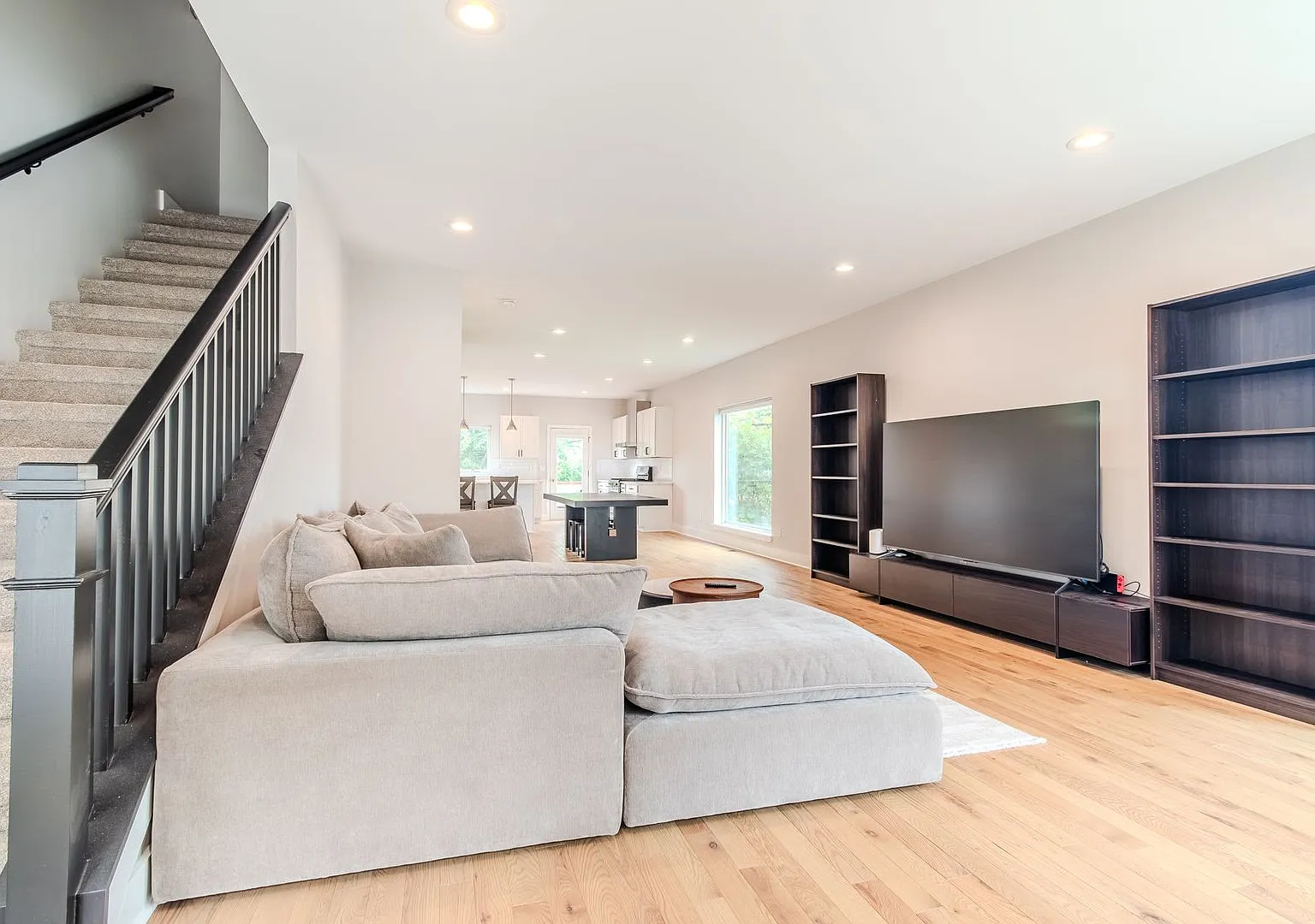 123 Mason Ct — Photo 4
