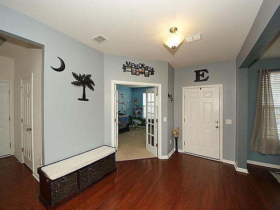 3rd image of 106 Basket Grass Ln