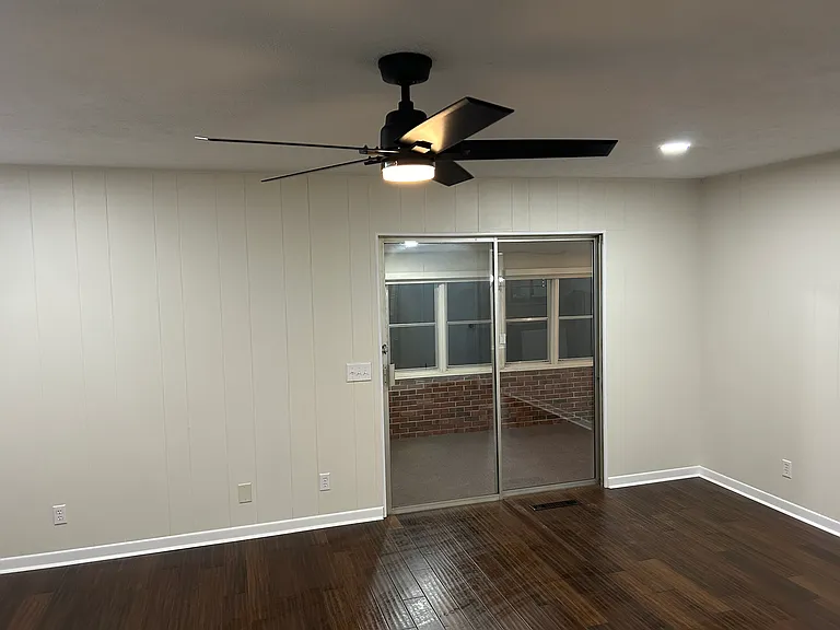 4044 S Broadway Ave — Photo 27