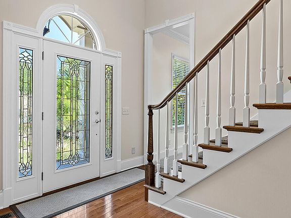 5th image of 421 Saratoga Pl NW