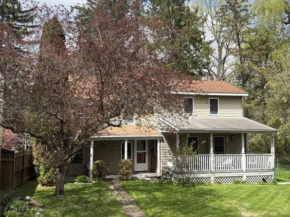 25 Alden Pl, Millbrook, NY 12545