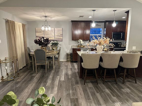 2nd image of 5905 Willow Branch Dr
