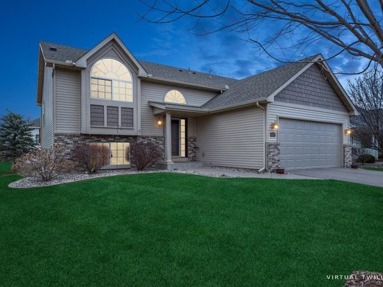2479 Thrush St, Shakopee, MN 55379