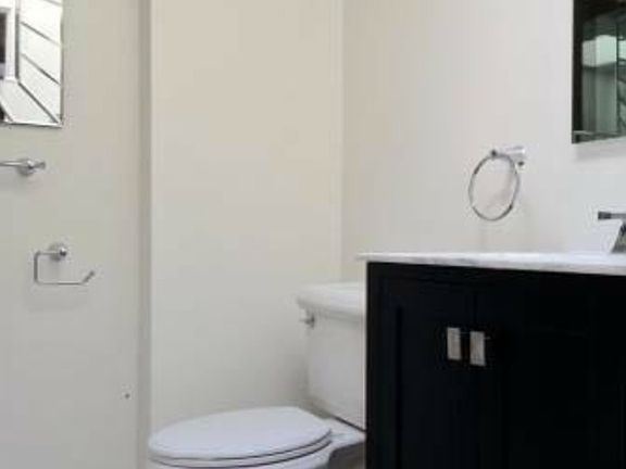 3rd image of 412 W 47th St #4