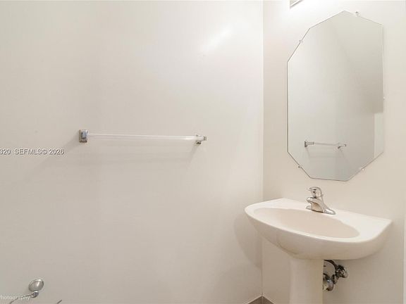 3rd image of 8228 SW 29th St #103