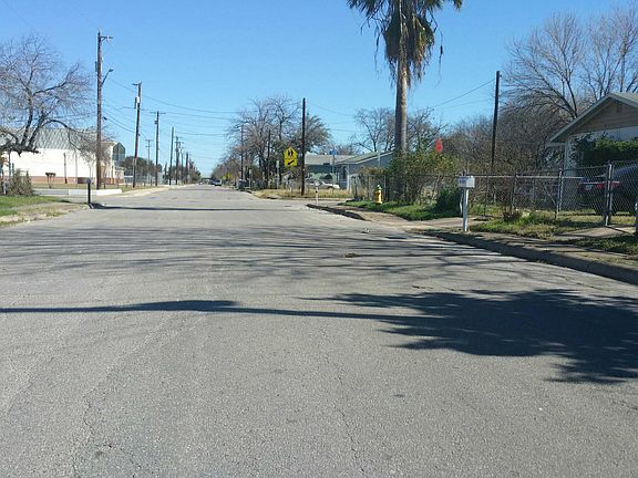 4th image of 706 Berlin Ave