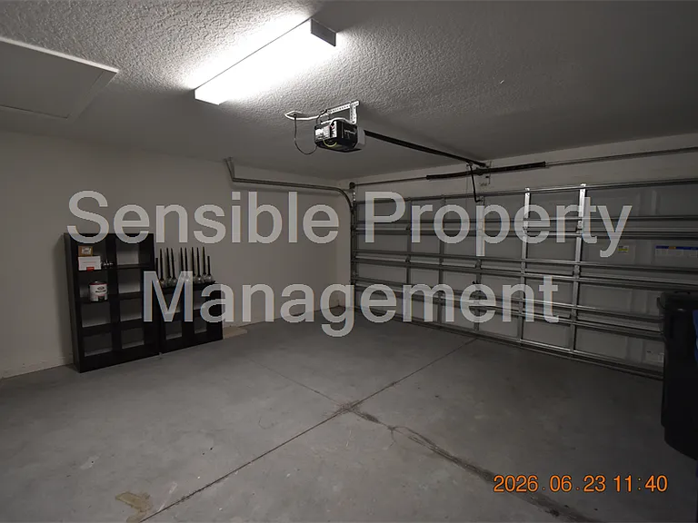 13021 Meadow Pond Pl — Photo 37
