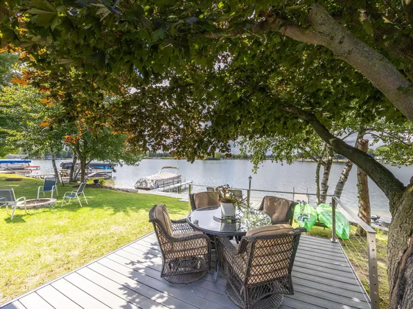 7695 Bay Mdw, Stanwood, MI 49346