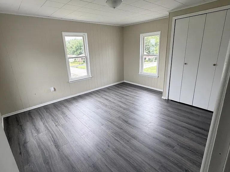 2245 Raymond Avenue - Front House — Photo 6