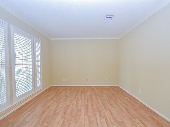 3rd image of 1407 Kennewick Ct