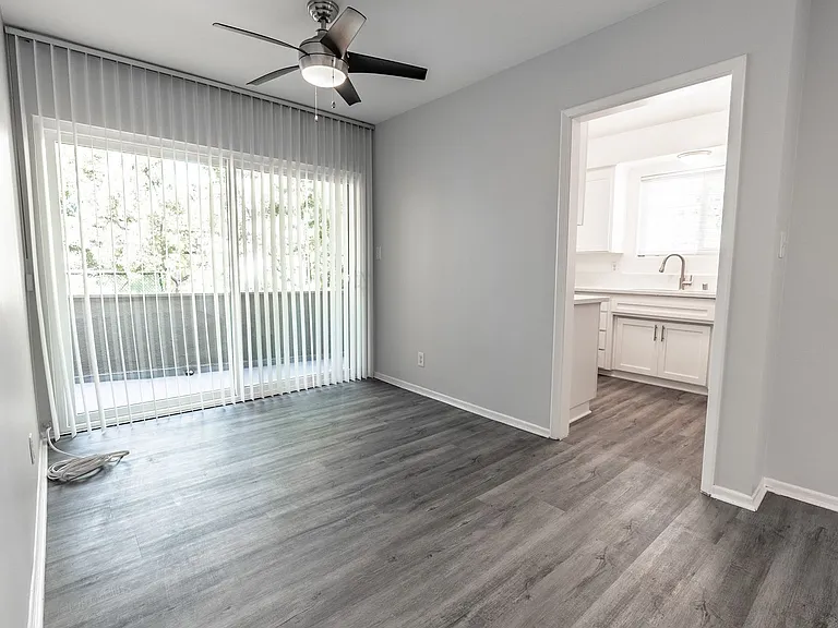 5302 Colodny Ave — Photo 29