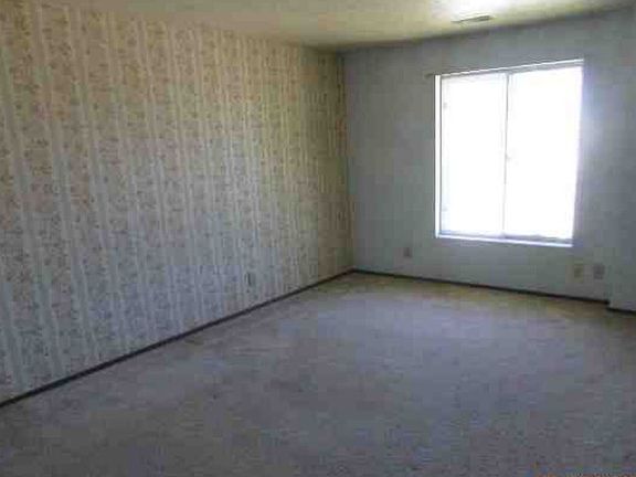 5th image of 1806 Antelope St APT A