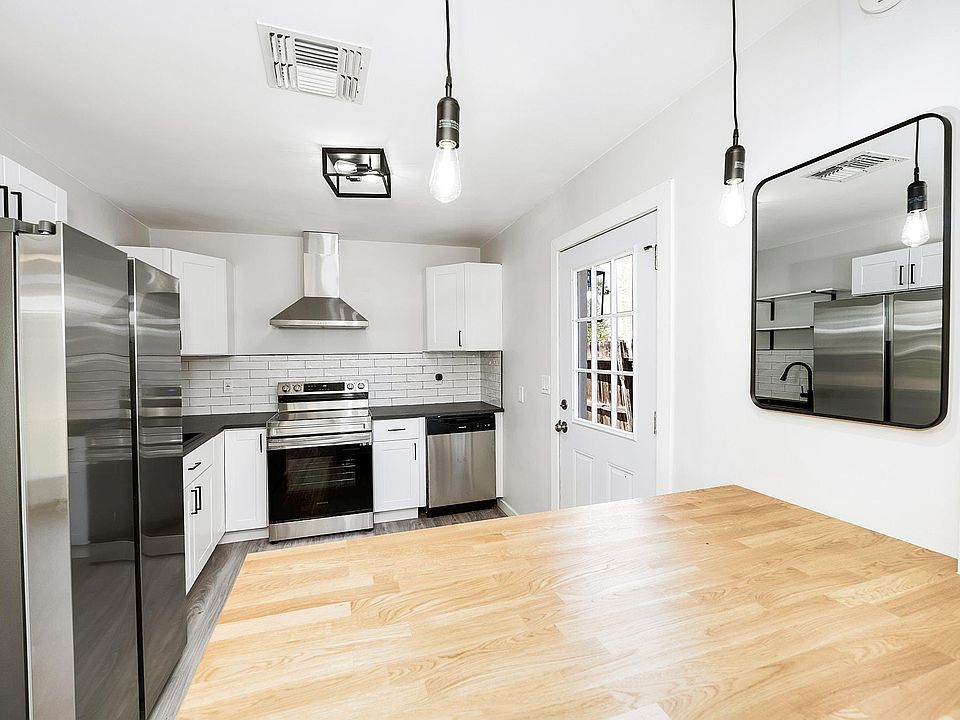 1st image of 2206 N 26th St